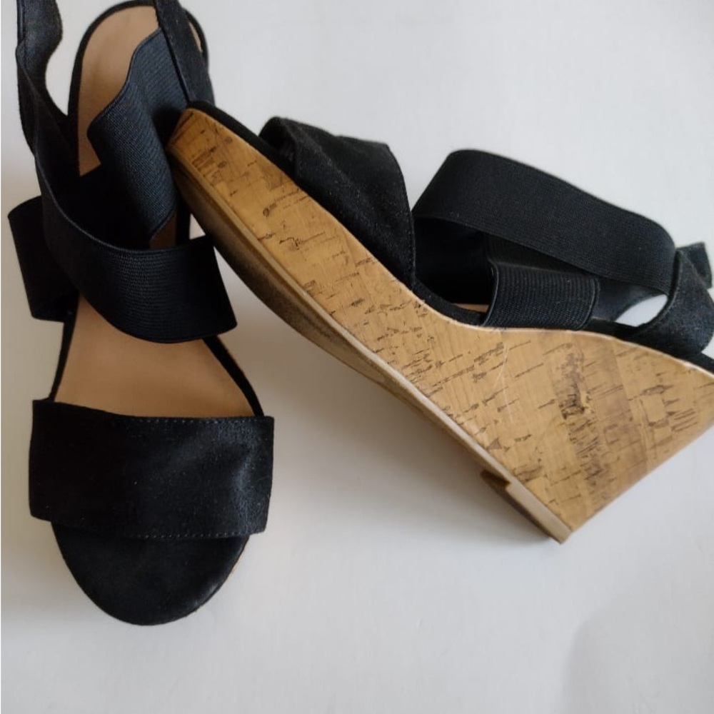 Shoe